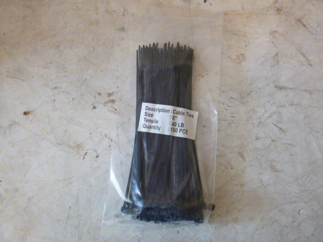 lot 37 image: 100 Piece Cable Ties