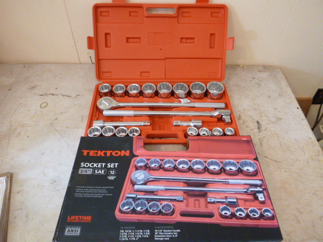 lot 47 image: Tekton 34 Socket Set