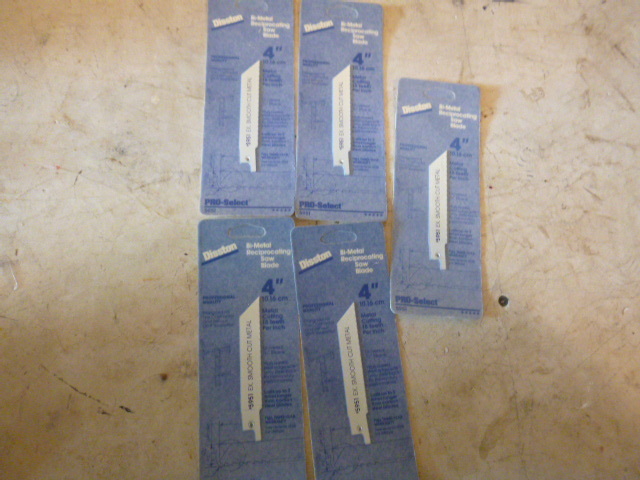 lot 51 image: 5 Disston 4 Reciprocating Saw Blades.