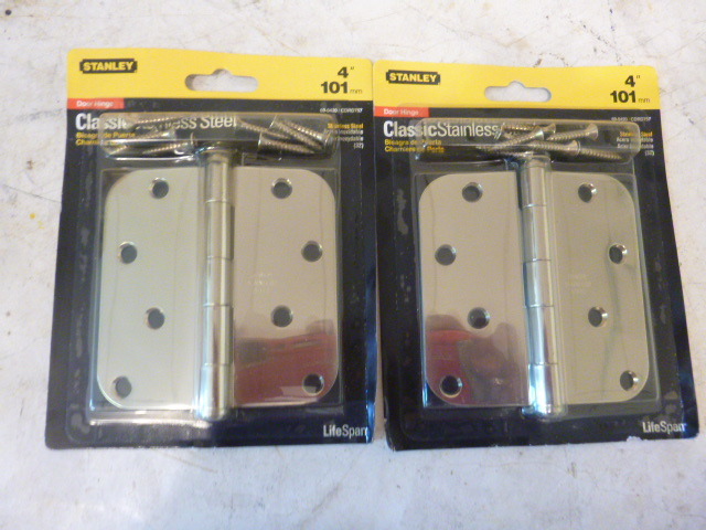 lot 70 image: 2 Stanley Brass Color Hinges