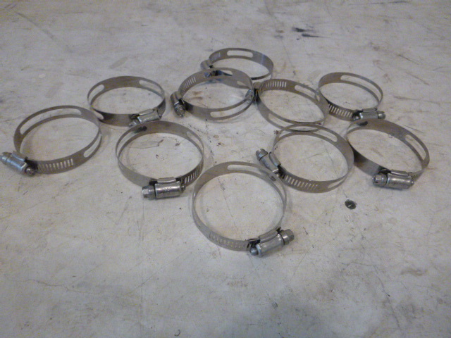 lot 74 image: 10 Hose Clamps