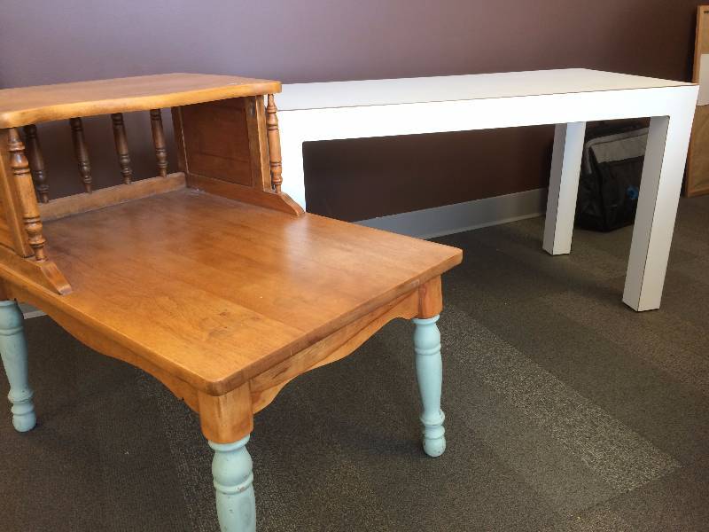 2 Tables
