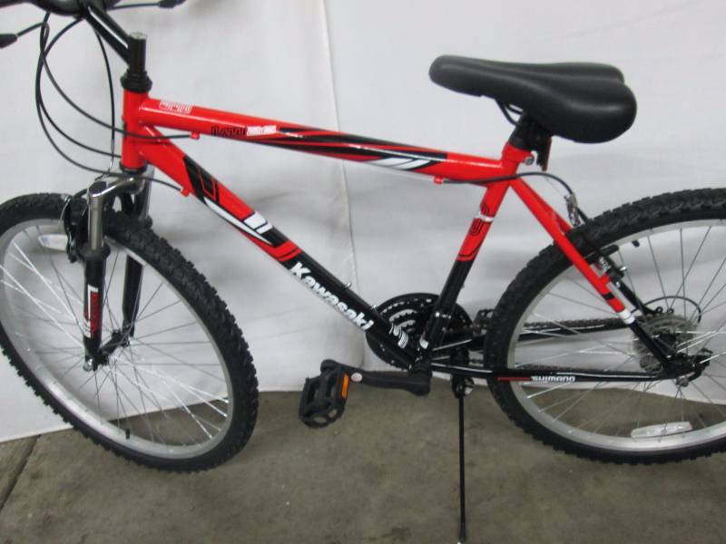 lot 31 image: Kawasaki Mens 26 21-Speed Mountain Bike