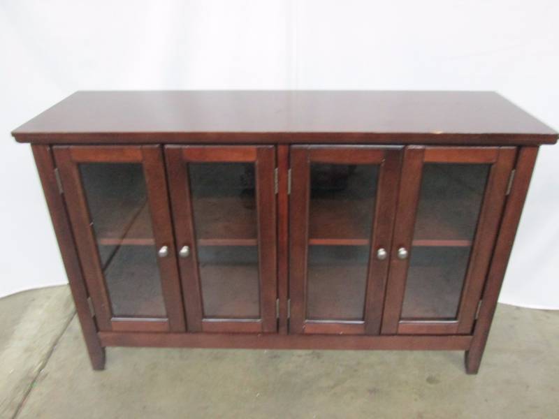 lot 15 image: McLeland Design Buffet