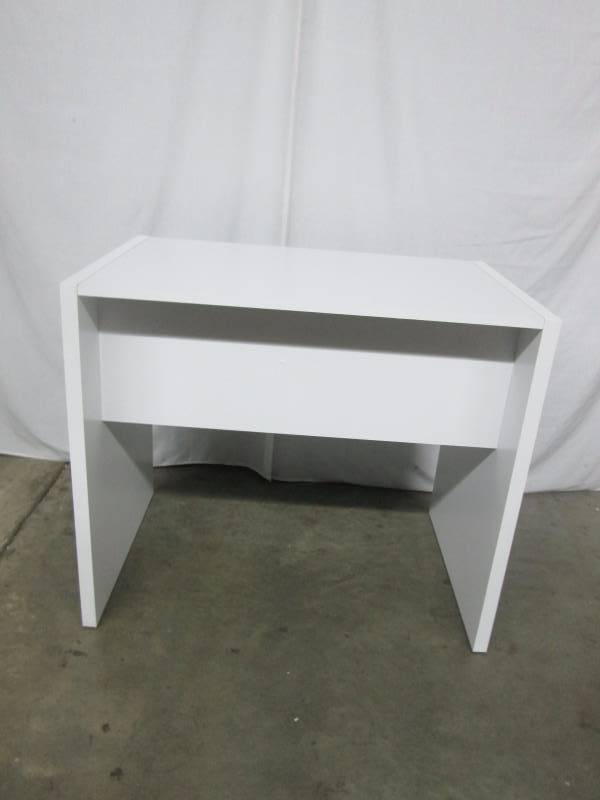 lot 40 image: Monarch Specialties White Computer Desk