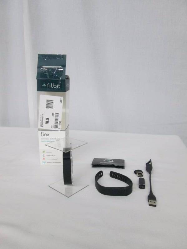 lot 34 image: Fitbit Flex Wireless Activity and Sleep Wristband