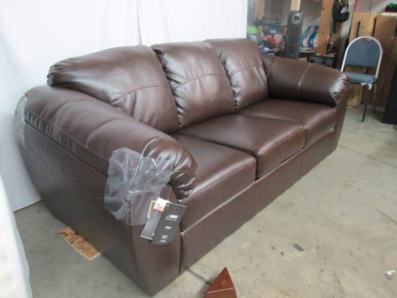 lot 14 image: Ashley Franden DuraBlend Sofa