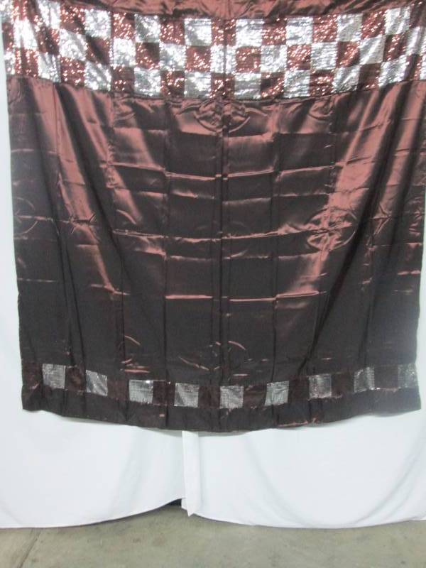 lot 76 image: Elite Sequined Shower Curtain