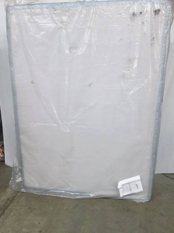 lot 88 image: Serta Queen Box Spring