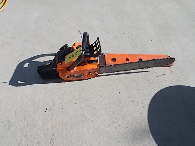 lot 234 image: Olympic 251 Super Chainsaw, Has Com...