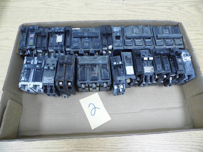 lot 2 image: Assorted Circuit Breakers