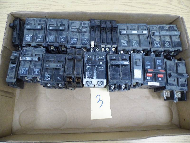 lot 3 image: Assorted Circuit Breakers