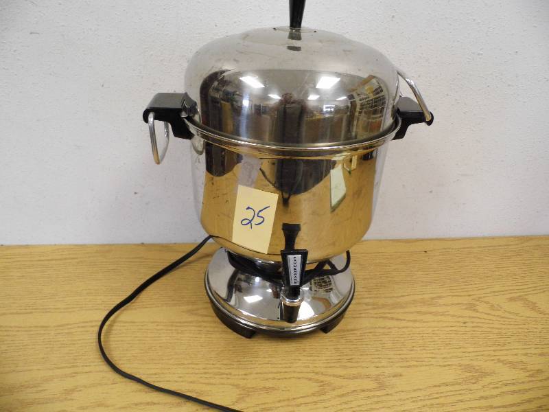 lot 25 image: Faberware Coffee Urn