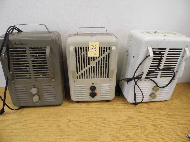 lot 33 image: 3 Electric Heaters