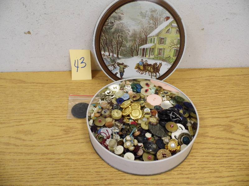 lot 43 image: Tin of Buttons