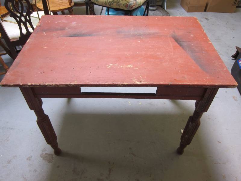 lot 25 image: Vintage Desk
