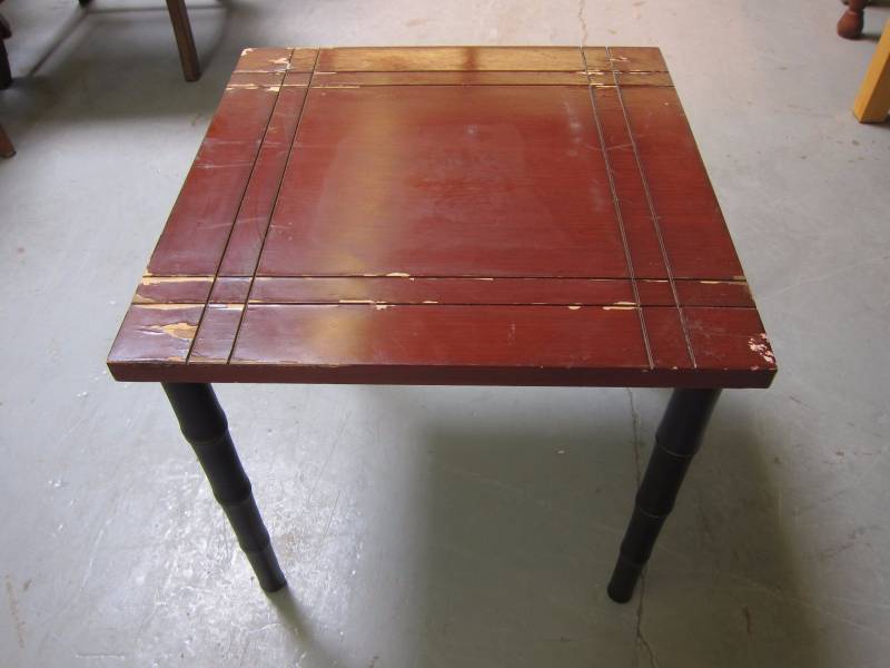 lot 36 image: End Table