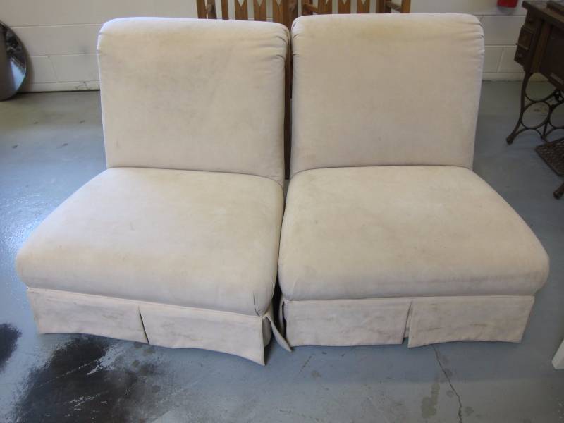 lot 42 image: Upholstered Chairs