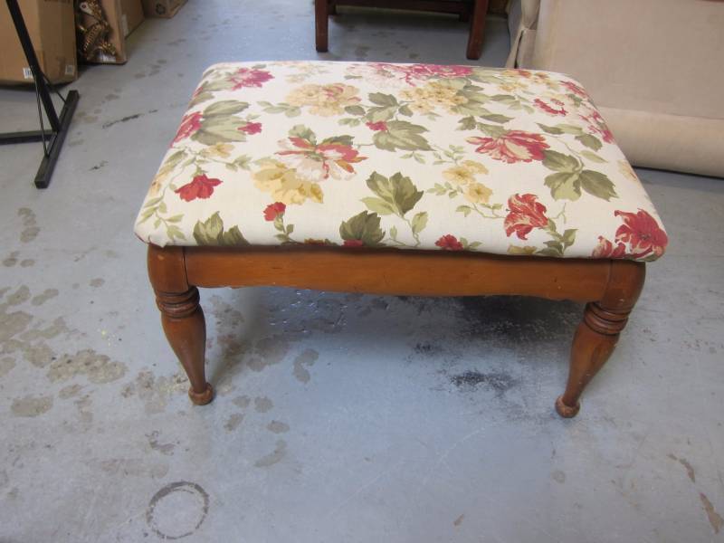 lot 45 image: Upholstered BenchFoot Stool