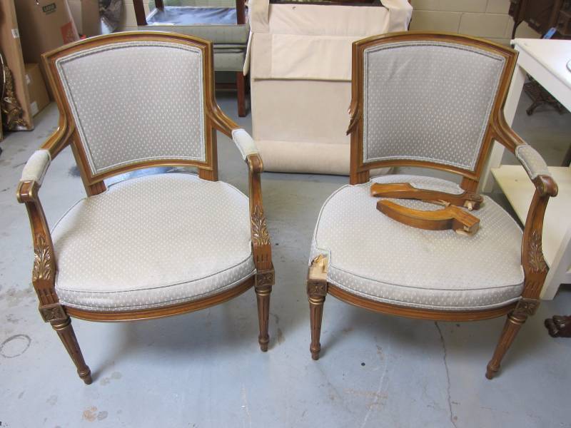 lot 46 image: Upholstered Regency Chairs
