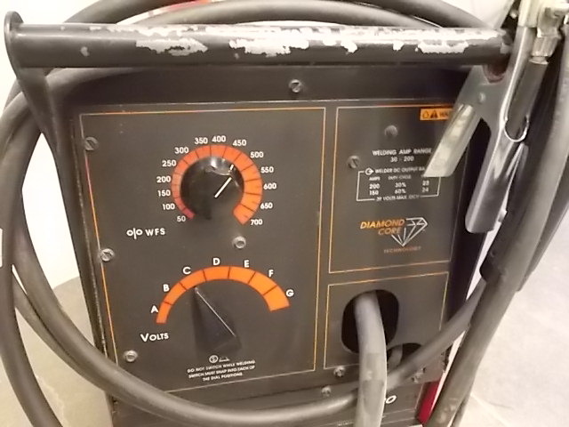 lot 3 image: Lincoln Power Mig 200 Internal Wire...
