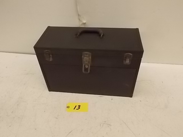 lot 13 image: Kennedy 7 Drawer Machinist Tool Cab...