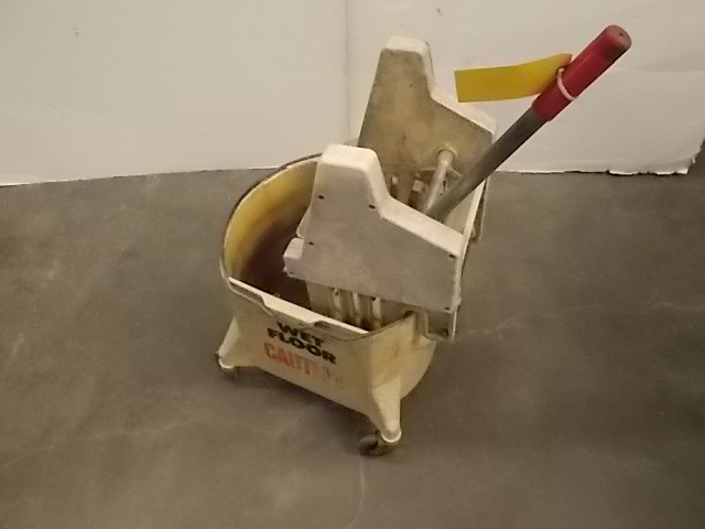 lot 154 image: Mop Bucket (Tight Wheels)...