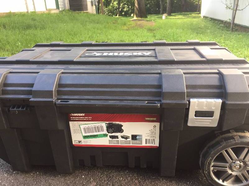 Husky Molbe Tool Box