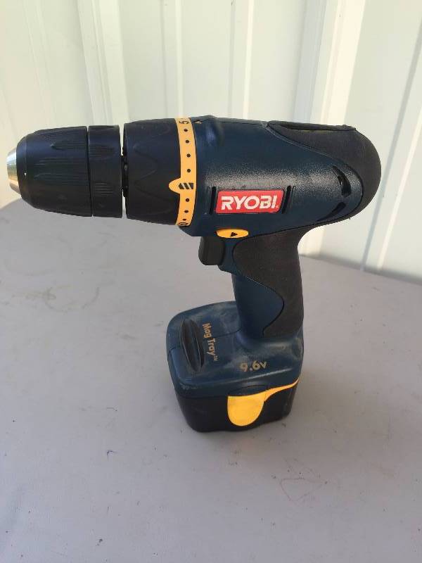 Ryobi - Cordless Drill