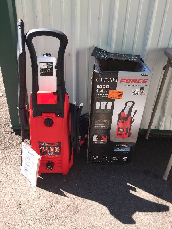 Clean Force Pressure Washer - 1400PSI