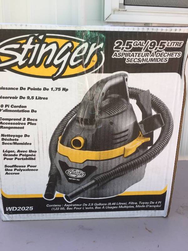 Stinger 2.5 Gallon Shop Vac