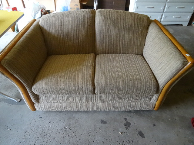 Love seat