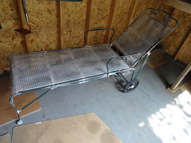Patio lounge chair.