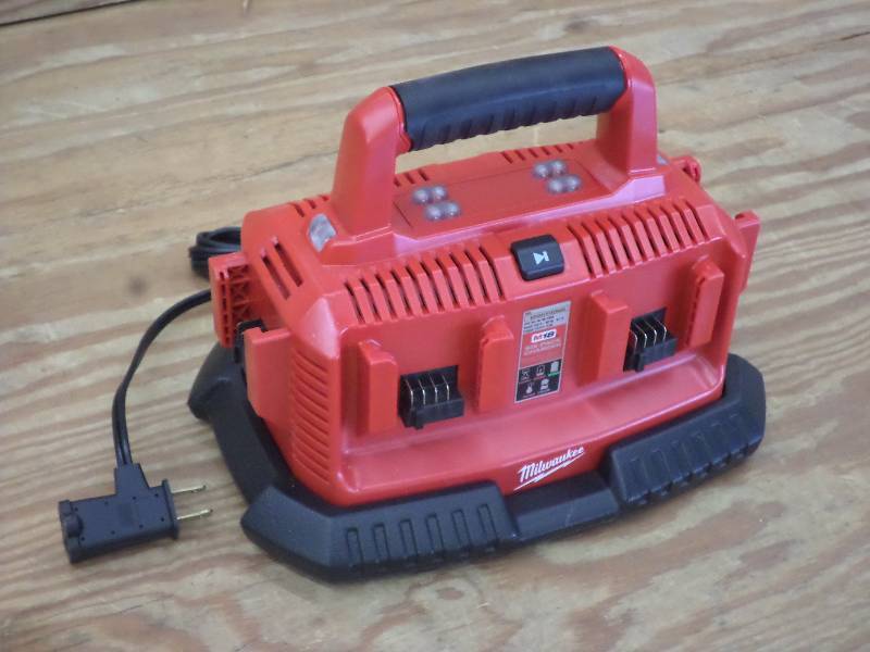 Milwaukee M18 Six-Pack Sequential C...