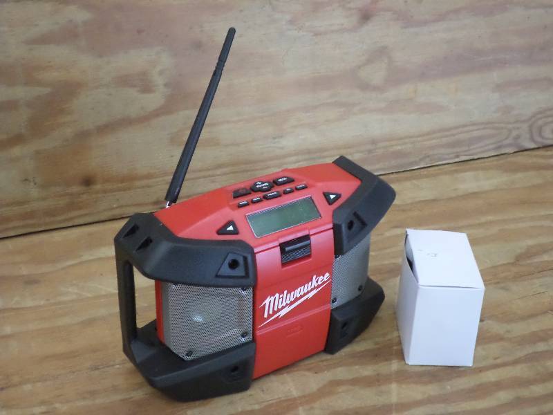 Milwaukee M12 Cordless Radio, Like ...