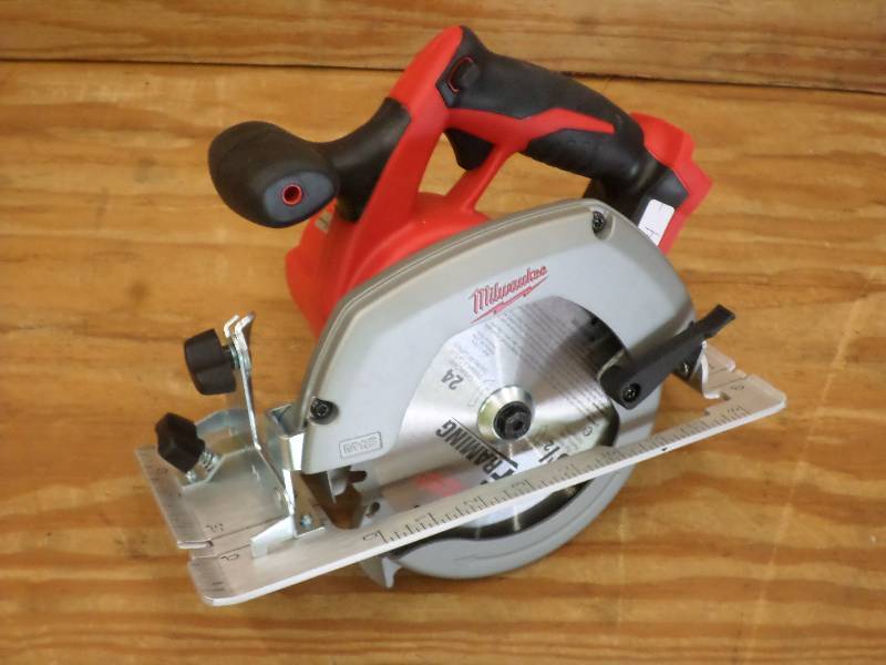Milwaukee M18 6.5 Circular Saw, Li...