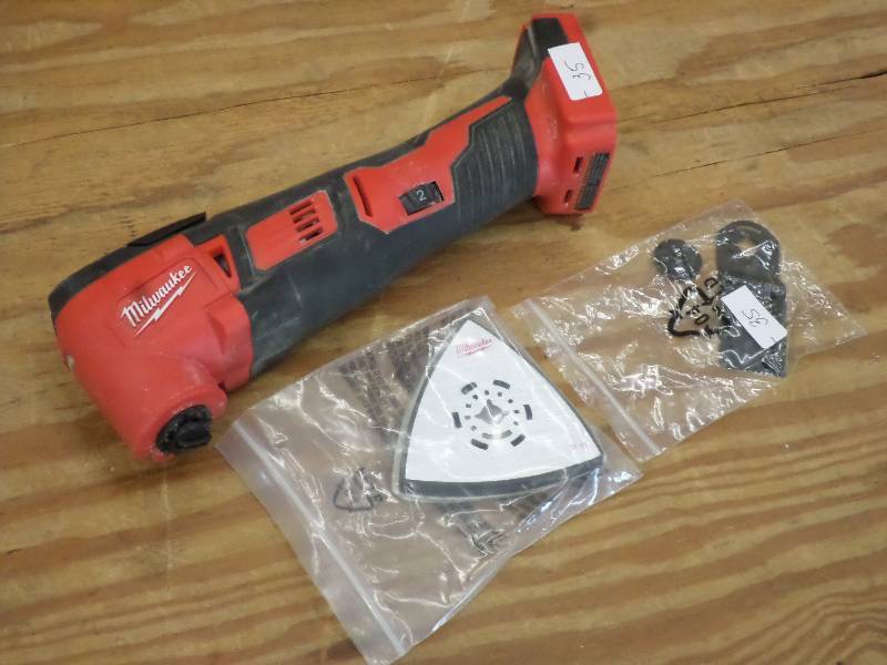 Milwaukee M18 Cordless Multi-Tool W...