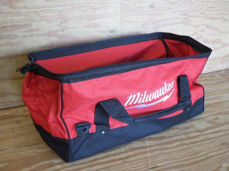 Milwaukee 11x22x11 Contractor To...