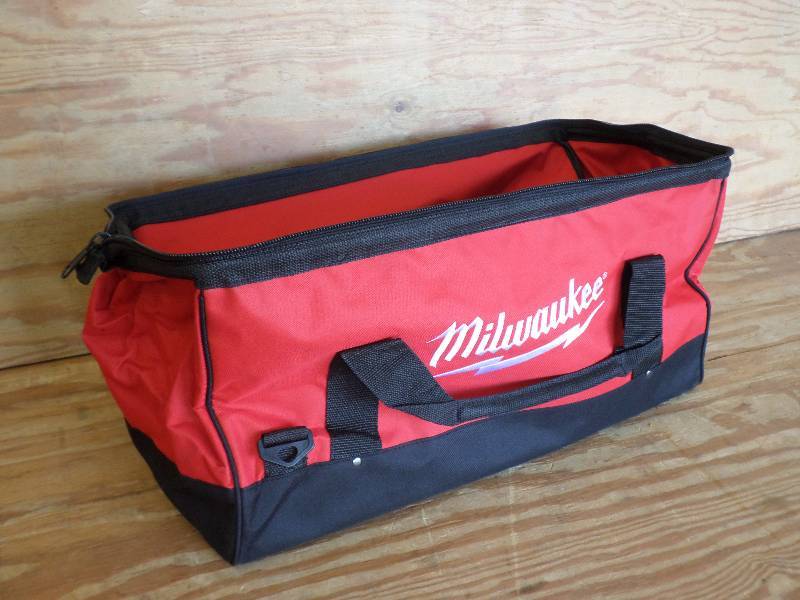 Milwaukee 11x22x11 Contractor To...