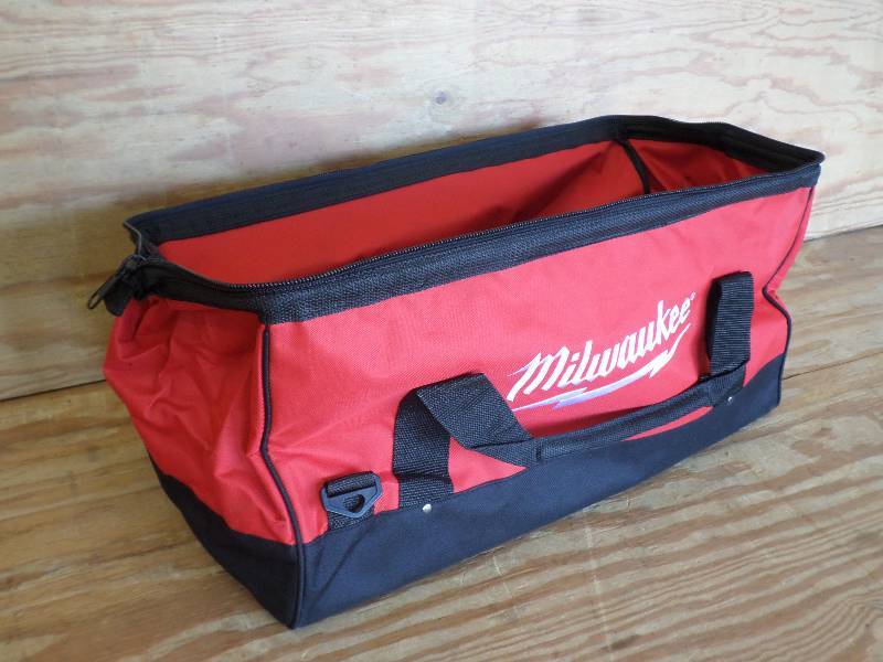 Milwaukee 11x22x11 Contractor To...