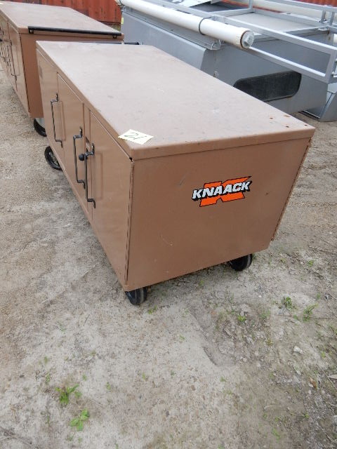 lot 21 image: KNAACK, Construction Site Storage
