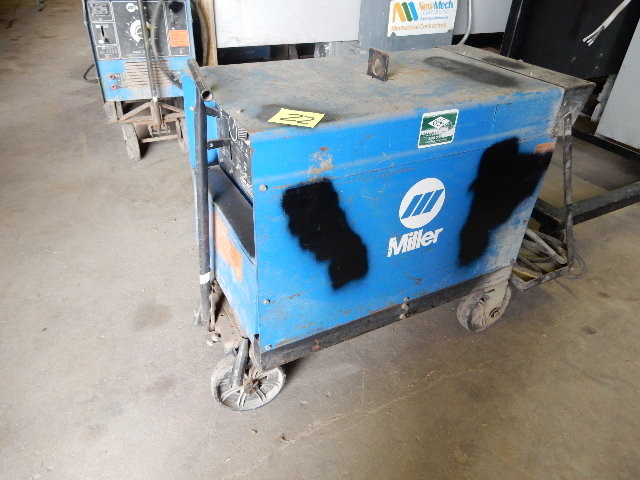 lot 22 image: Miller, DialARC HF Constant Current ACDC Are Welding Power Source