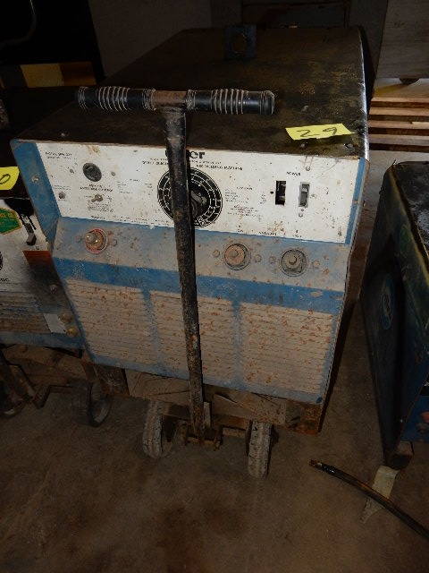 lot 29 image: Miller Direct Current Arc Welder