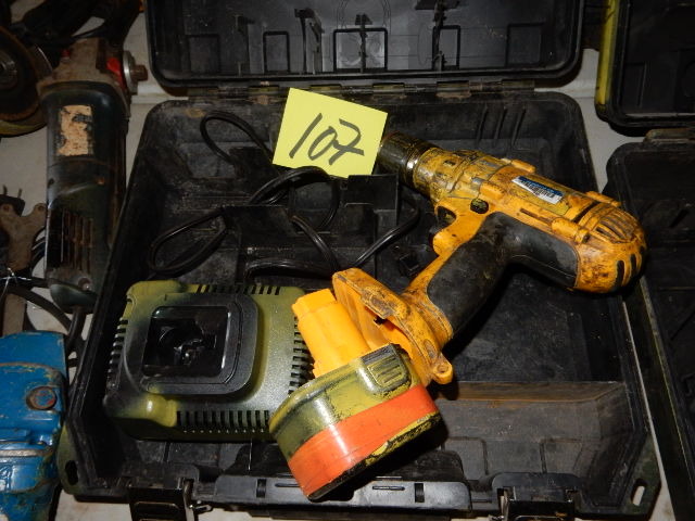 lot 107 image: DEWALT DW980 Heavy Duty Half Inch Cordless Drill Driver