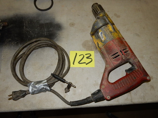 lot 123 image: Milwaukee Electric Variable Speed Reversible 34 Inch Drill