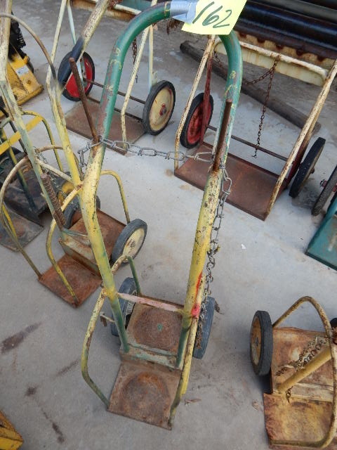 lot 162 image: 2 Wheel upright cart for torch tank