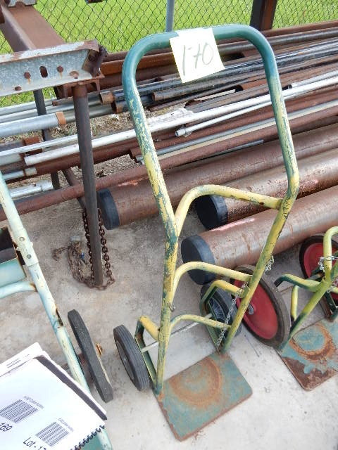 lot 170 image: 2 Wheel upright cart for torch tank