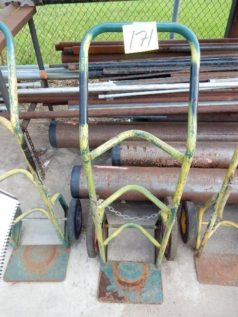 lot 171 image: 2 Wheel upright cart for torch tank