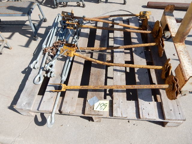 lot 189 image: Very large Turnbuckles and some other items we dont know what they are