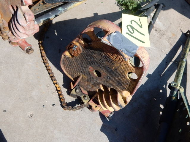 lot 192 image: REED Tristand Pipe Vise